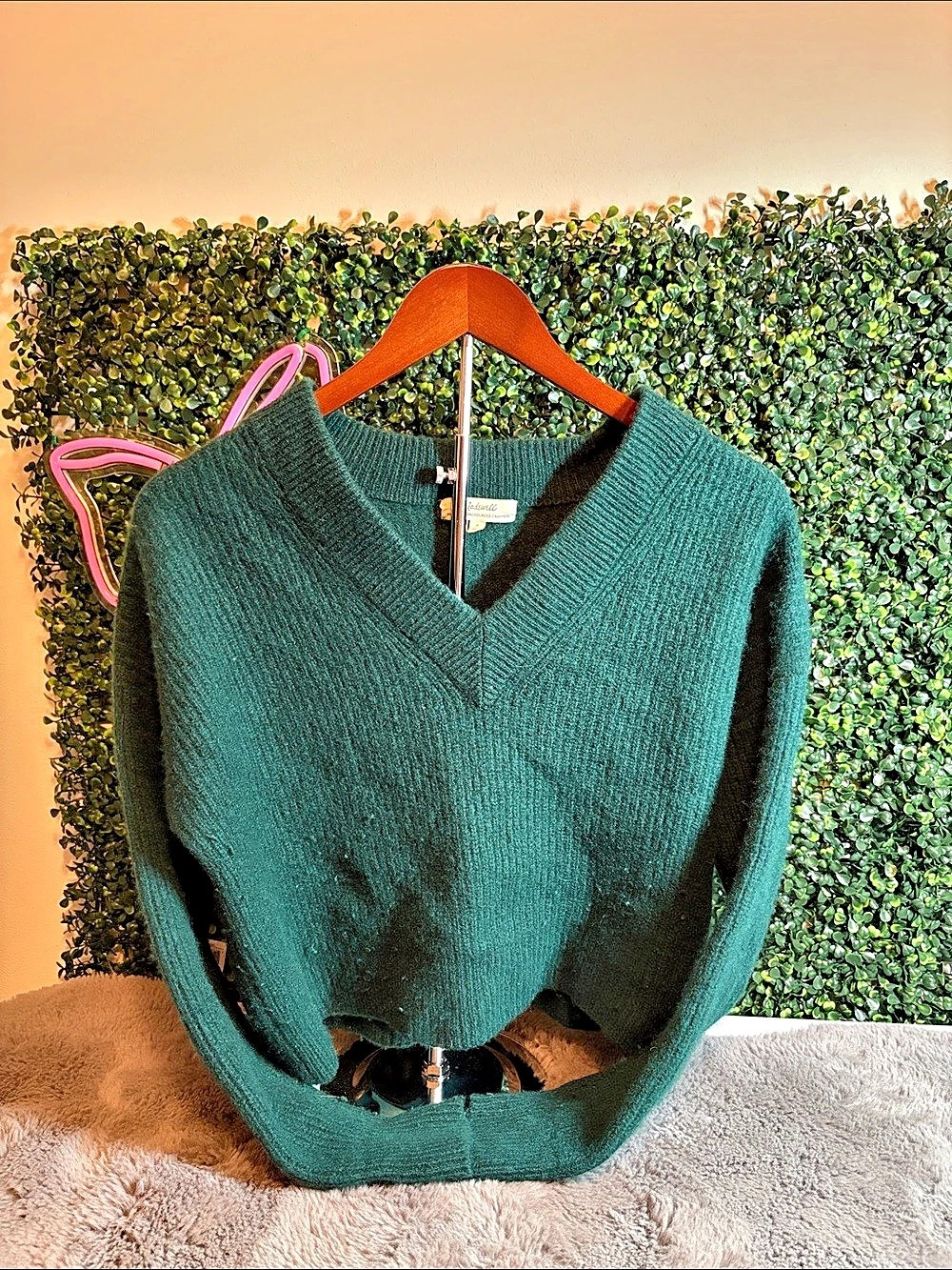 Madewell Cashmere V-Neck Green Cropped Sweater Size Medium